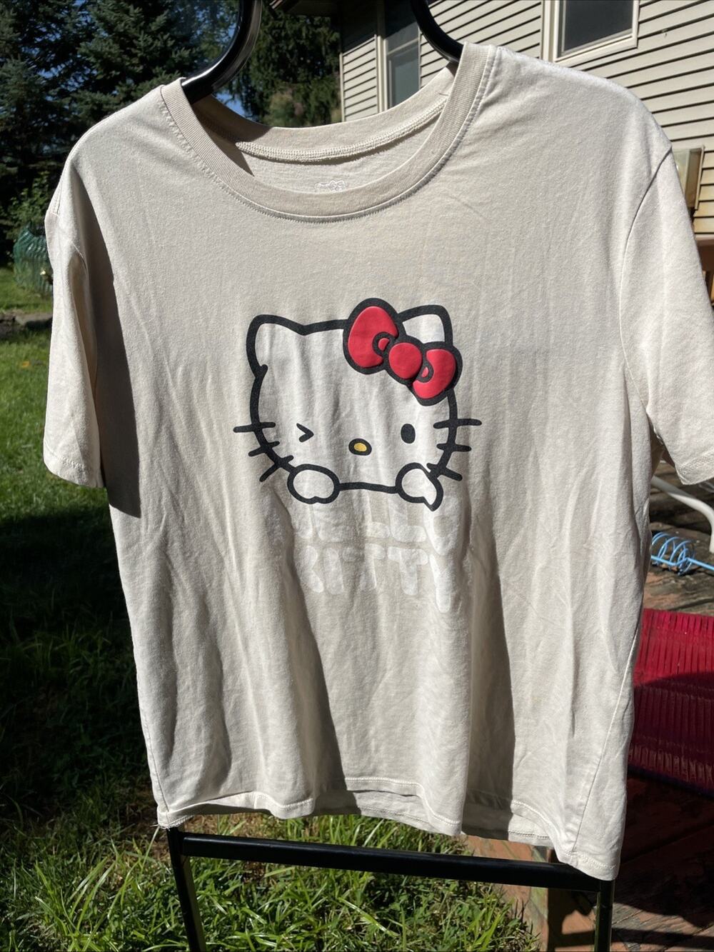 Sanrio Hello Kitty and Friends T-Shirt Beige Size Large - Hybrid Apparel